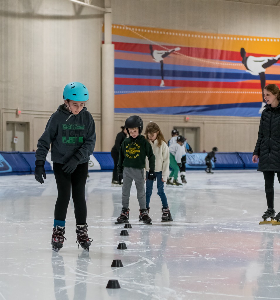 Crossovers Beginner to Advanced - Forwards and Backwards - Skating