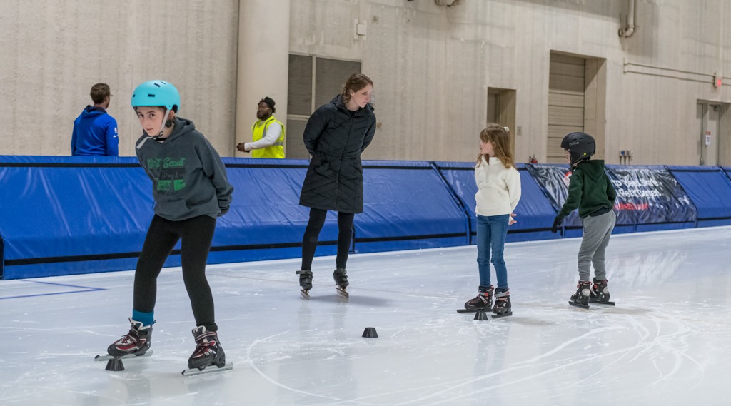 Learn to Speed Skate The Pettit National Ice Center